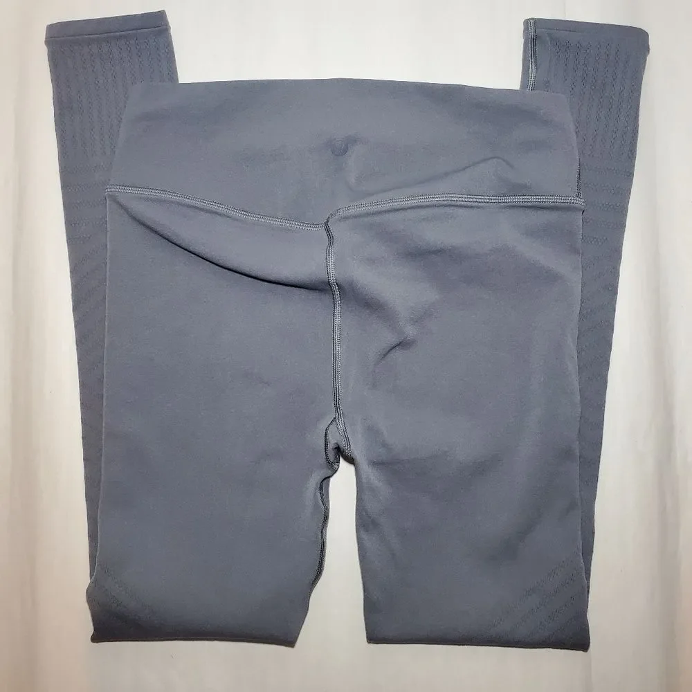 Lululemon Reveal Tight with Mesh Stripes Size 8